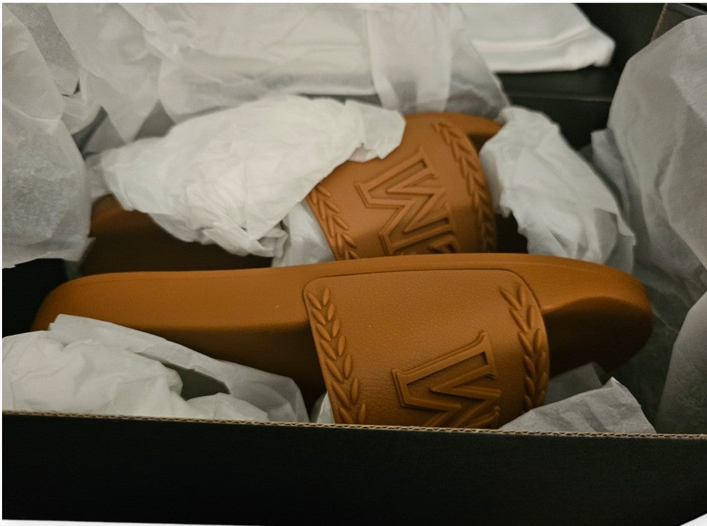MCM Rubber Slides  W/Tags
